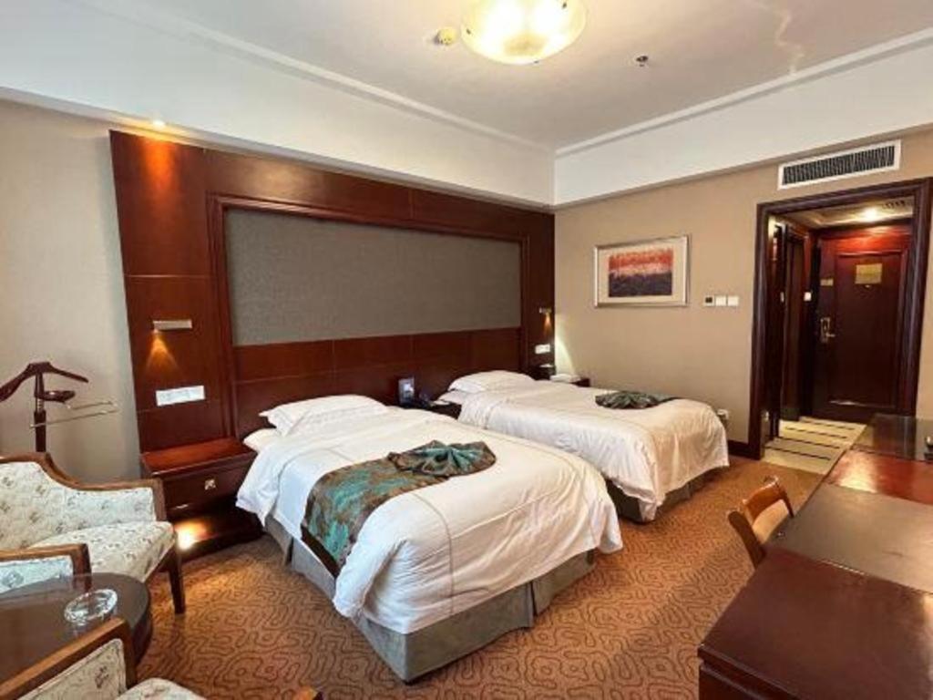 Yantai Golden Gulf Hotel Exterior photo