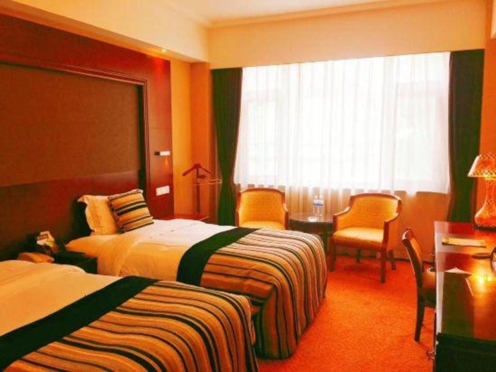 Yantai Golden Gulf Hotel Exterior photo